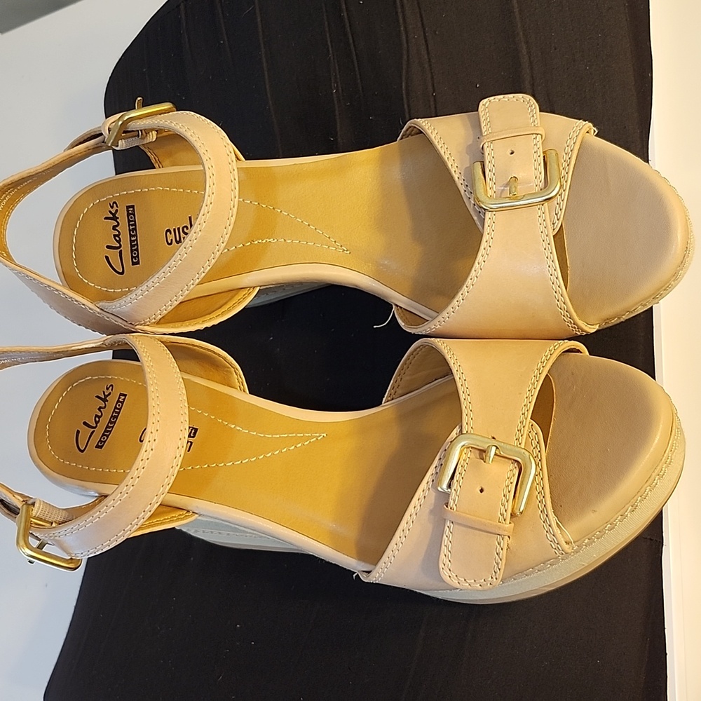 Clarks Soft Cushion Sandals, Size 9M